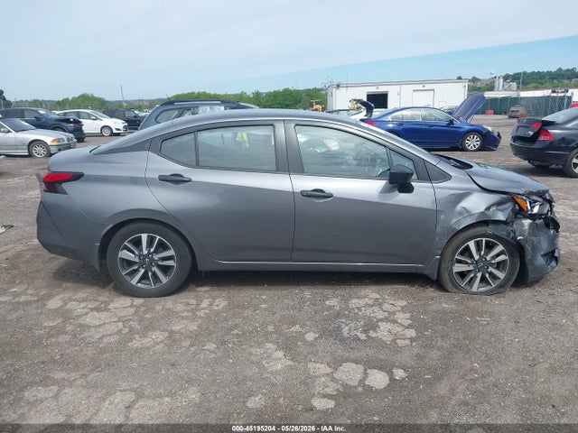 Nissan Versa 1.6 S