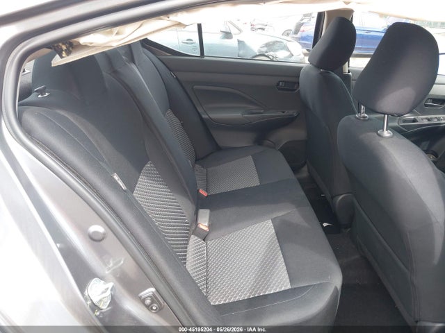 Nissan Versa 1.6 S