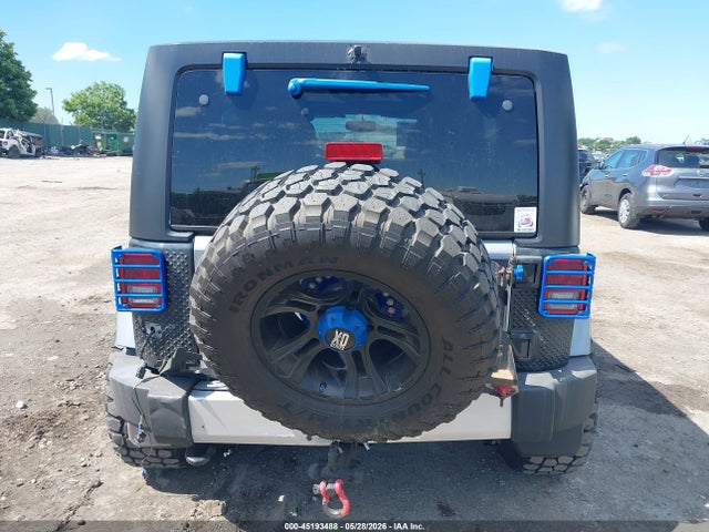 Jeep Wrangler Sahara