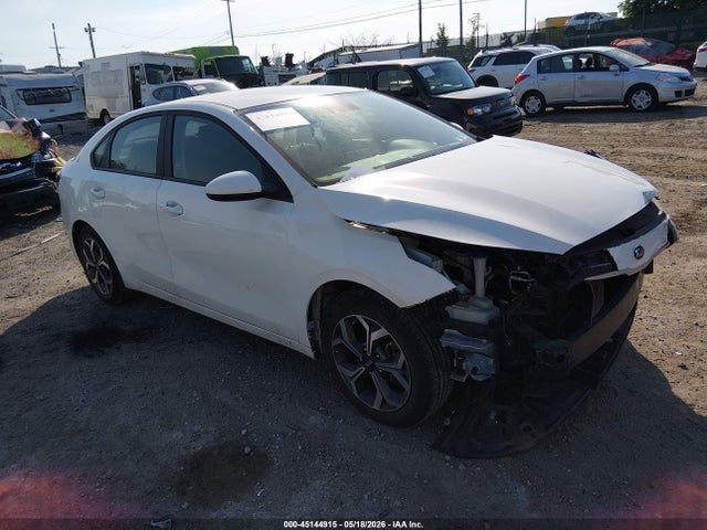 Salvage Kia Forte Image