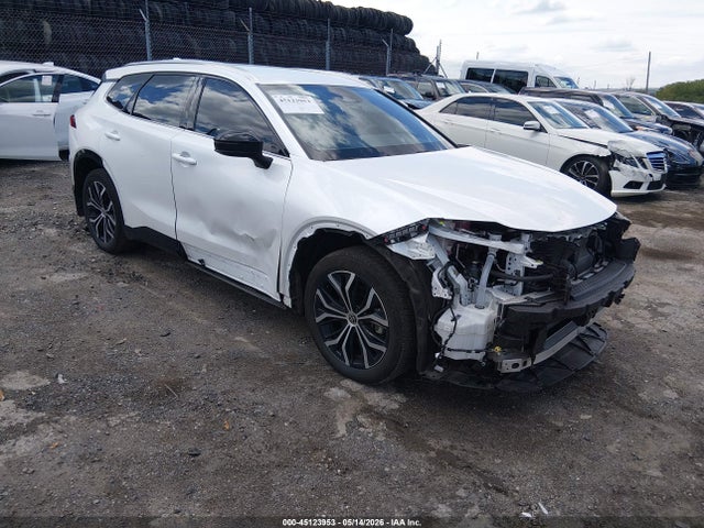 Salvage Toyota Crown Signia Image