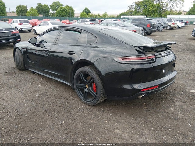 Porsche Panamera 4s