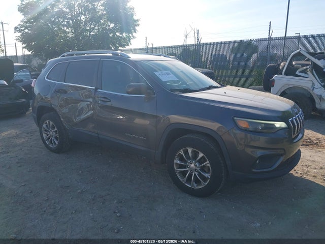 Salvage Jeep Cherokee Image