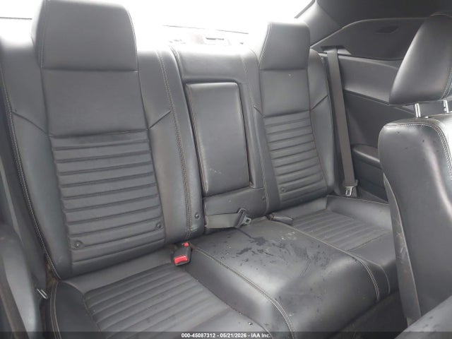 Dodge Challenger Sxt