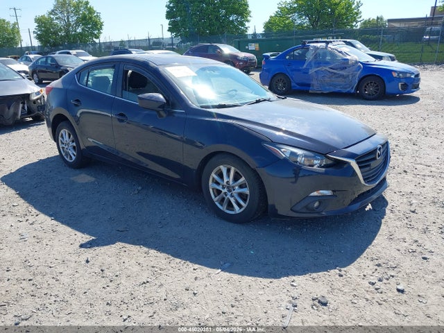 Salvage Mazda Mazda3 Image