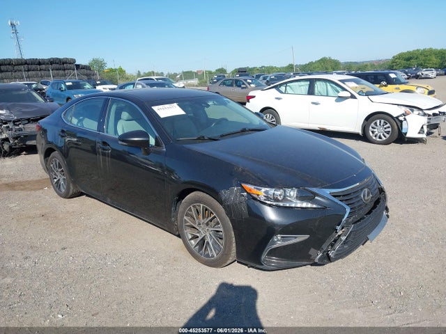 Salvage Lexus Es Image