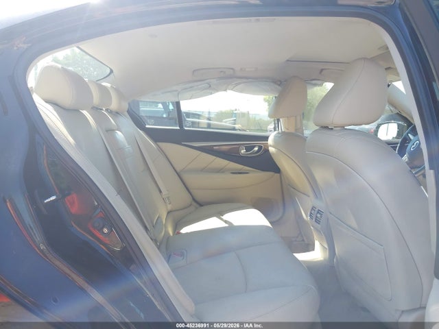 INFINITI Q50 Hybrid Premium