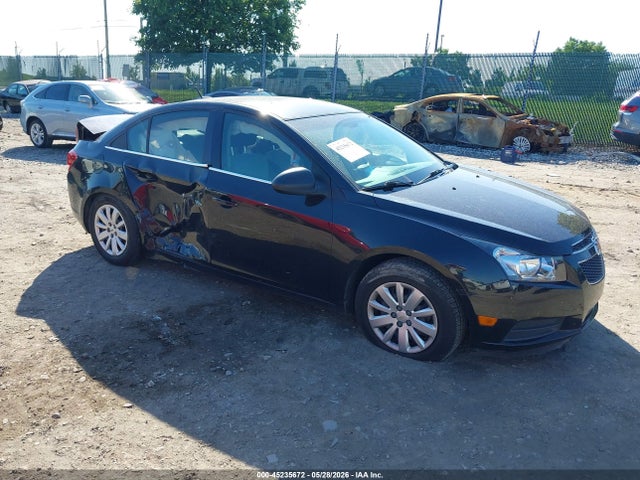 Salvage Chevrolet Cruze Image