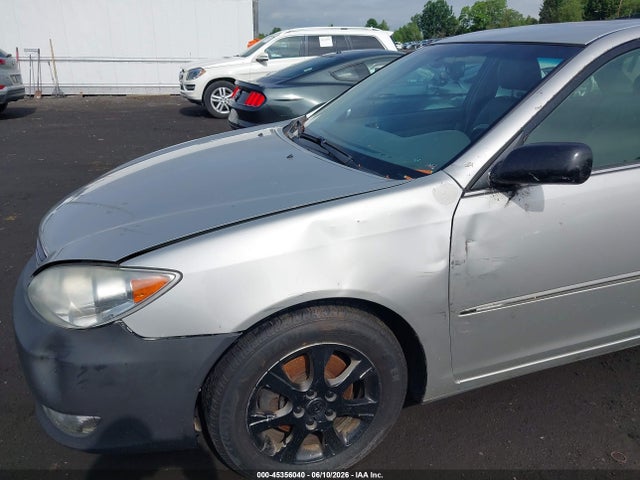 Toyota Camry Xle V6