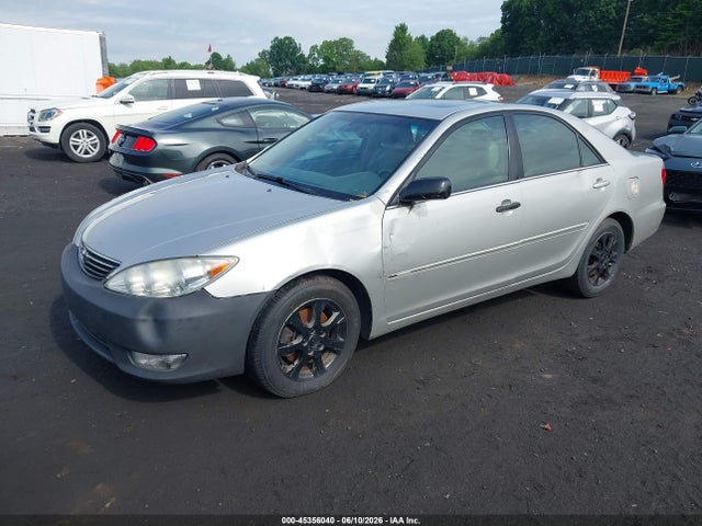 Toyota Camry Xle V6