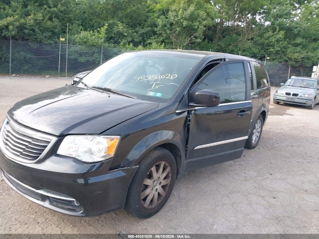 Chrysler Town & Country S