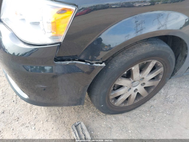 Chrysler Town & Country S