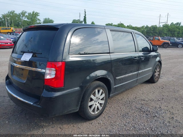 Chrysler Town & Country S