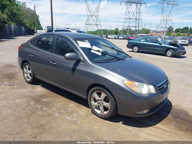 Salvage Hyundai ELANTRA Image