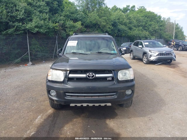 Toyota Sequoia Limited V8