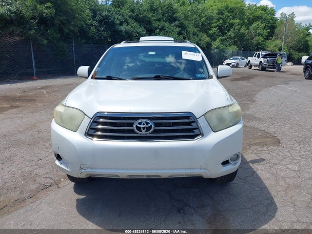 Toyota Highlander Sport