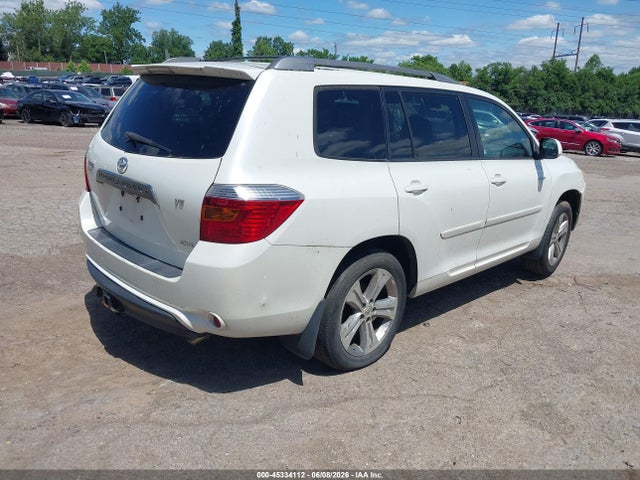 Toyota Highlander Sport