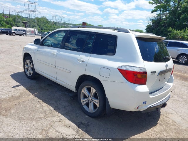 Toyota Highlander Sport
