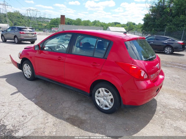 Nissan Versa 1.8s