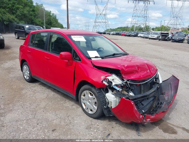 Salvage Nissan Versa Image