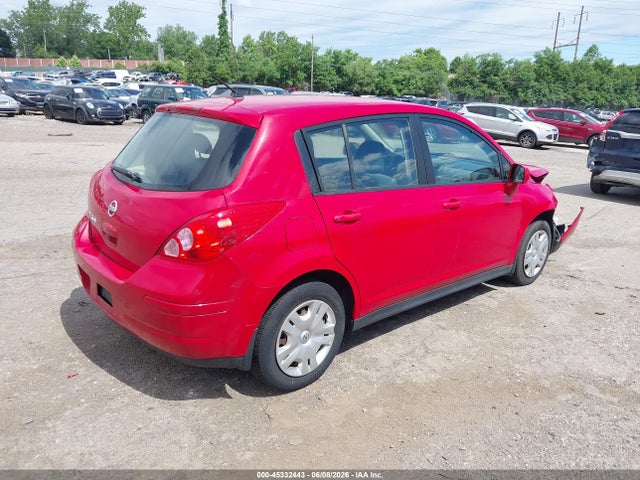 Nissan Versa 1.8s