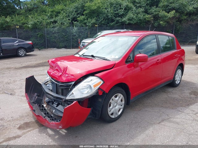 Nissan Versa 1.8s