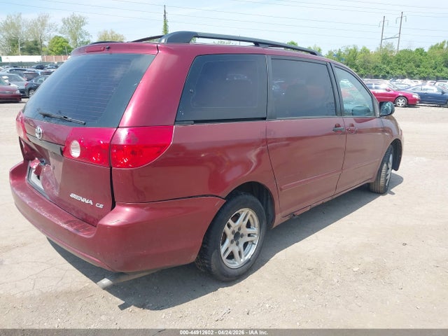 Toyota Sienna Ce