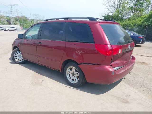 Toyota Sienna Ce