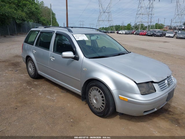 Salvage Volkswagen Jetta Image