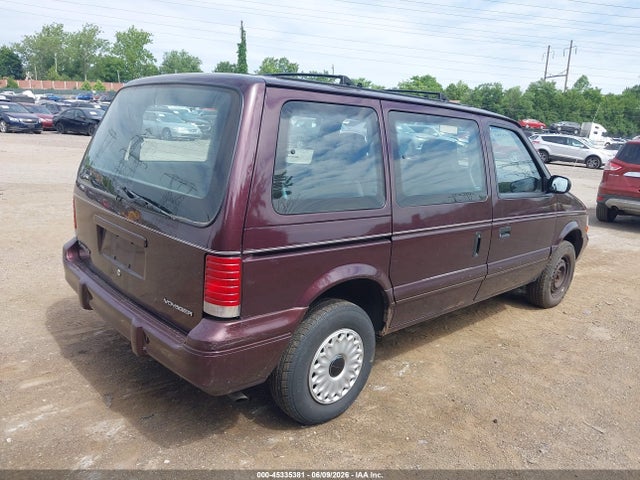 Plymouth Voyager