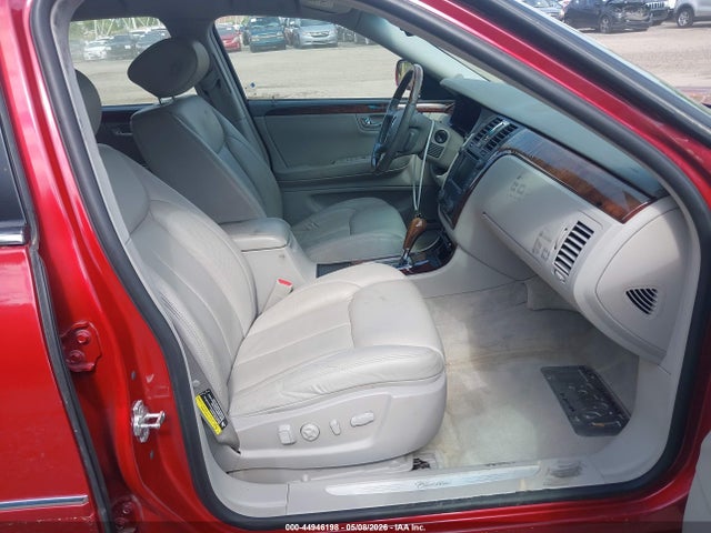 Cadillac DTS Standard