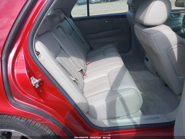 Cadillac DTS Standard