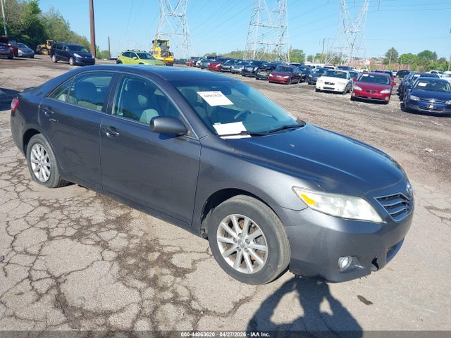 Salvage Toyota Camry Image