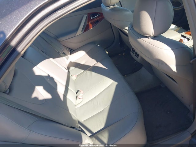 Toyota Camry Xle V6