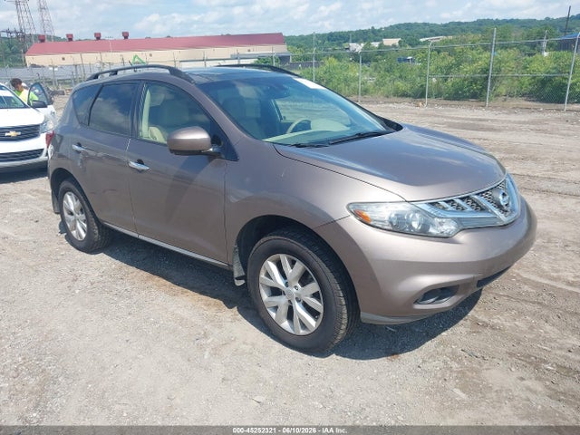 Salvage Nissan Murano Image