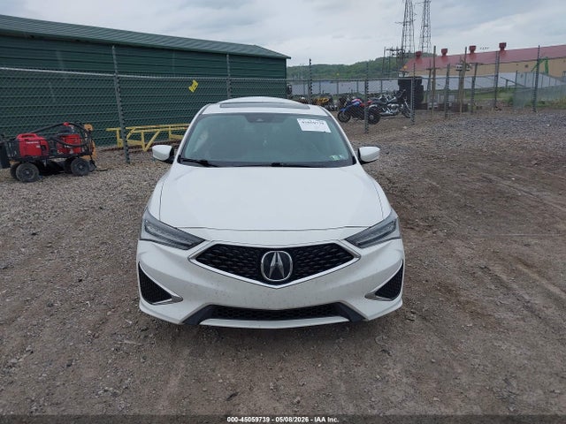Acura ILX Standard