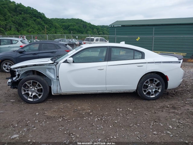 Dodge Charger Sxt Awd
