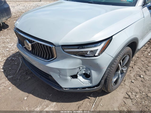 Volvo XC40 B5 Core Bright Theme