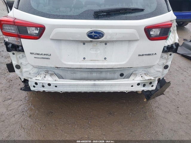 Subaru Impreza Base 5-door