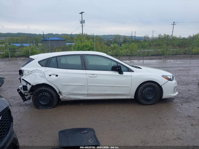 Subaru Impreza Base 5-door