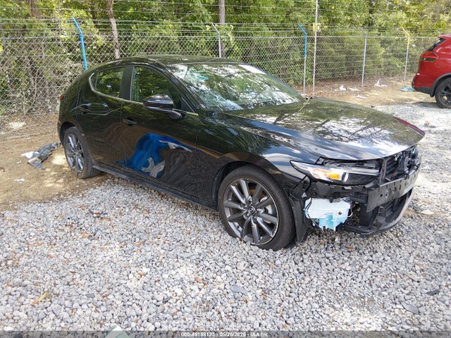 Salvage Mazda Mazda3 Image