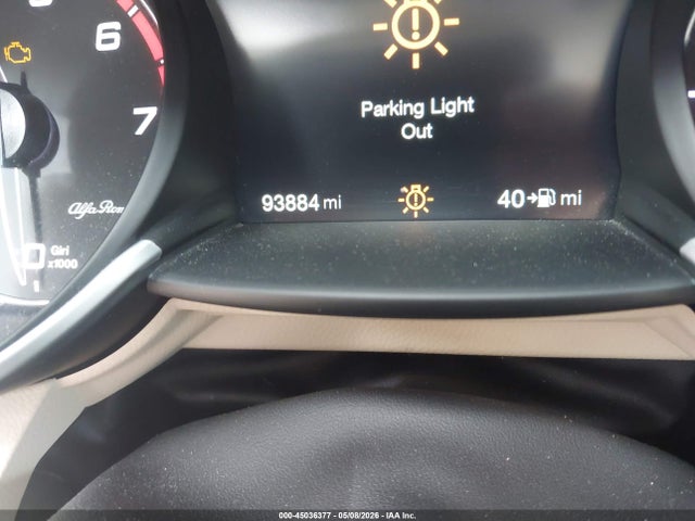 Alfa Romeo Giulia Ti Lusso Awd