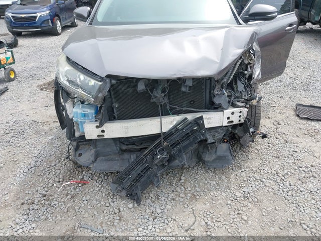 Toyota Highlander Se