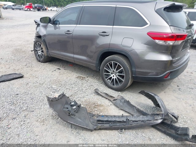 Toyota Highlander Se