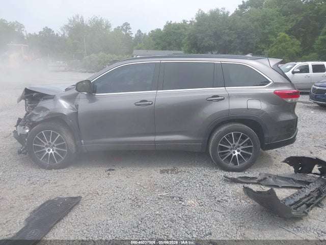 Toyota Highlander Se