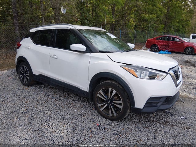 Salvage Nissan Kicks Image