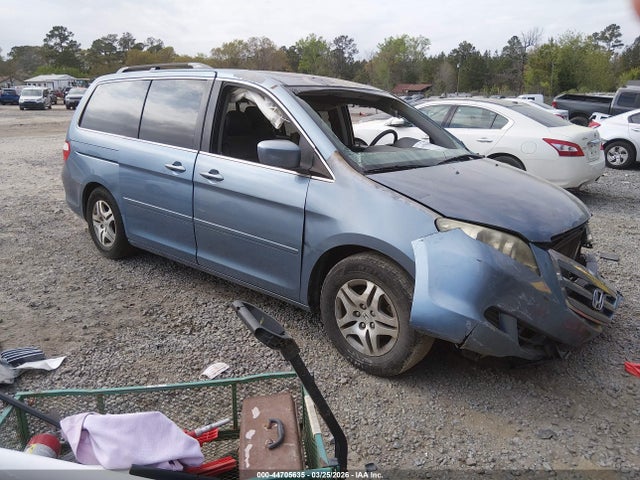 Salvage Honda Odyssey Image