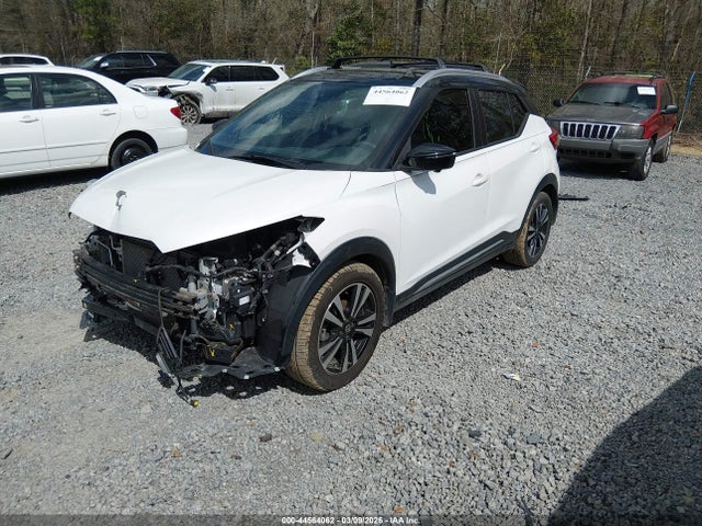 Nissan Kicks Sr