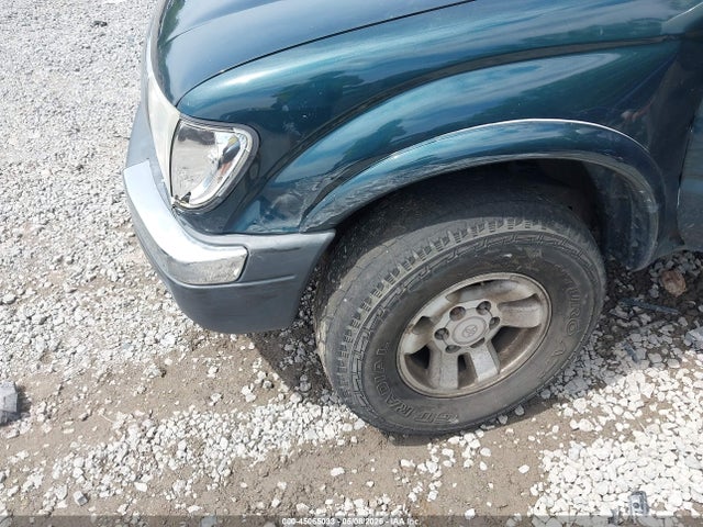 Toyota Tacoma Limited V6