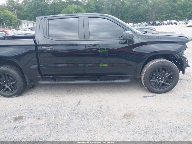 Chevrolet Silverado 1500 2wd  Short Bed Custom